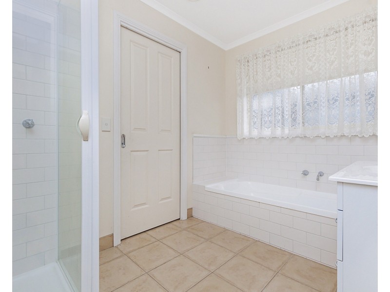 18 Aitkins Road, Warrnambool VIC 3280