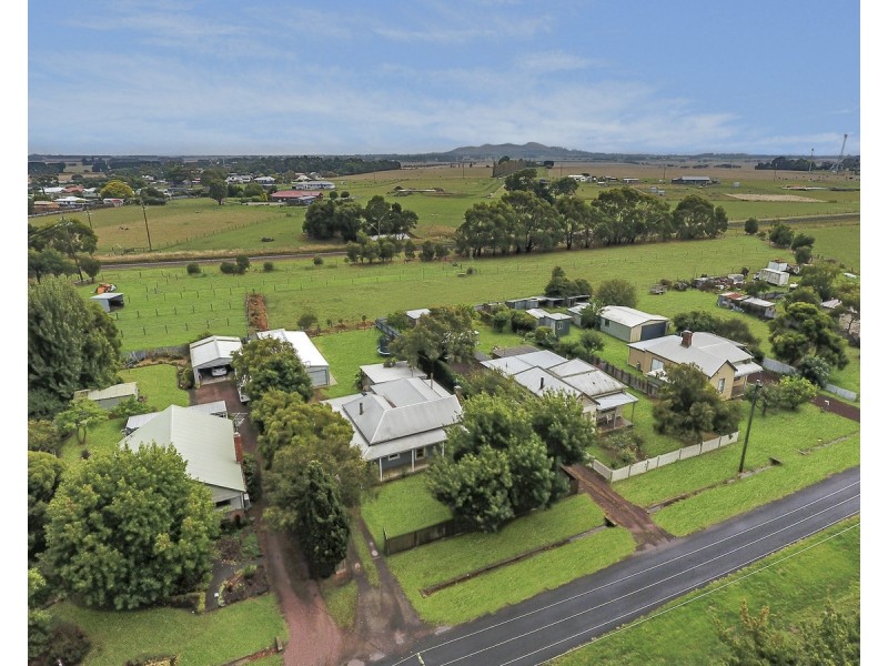 36 Burkes Road, Terang VIC 3264
