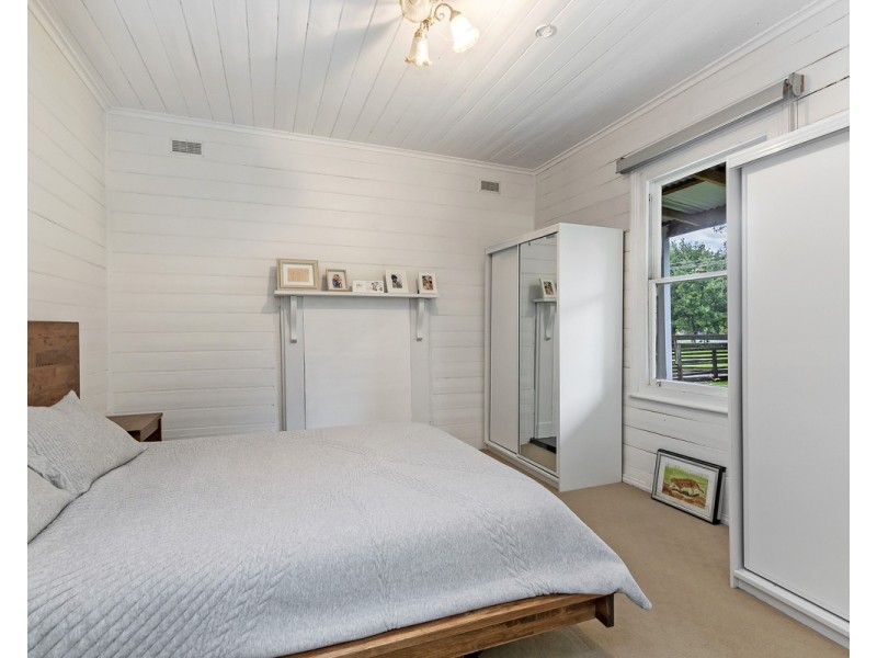 36 Burkes Road, Terang VIC 3264