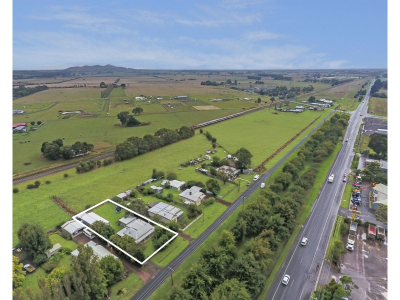 36 Burkes Road, Terang VIC 3264