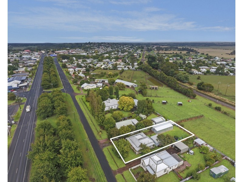 36 Burkes Road, Terang VIC 3264