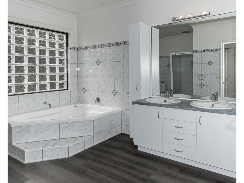 7 Kingston Close, Warrnambool VIC 3280