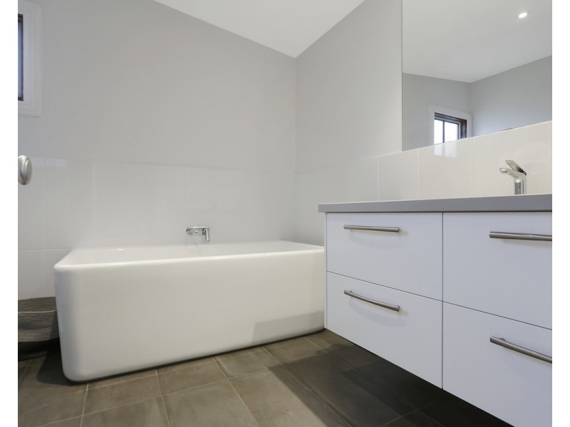 15 Redford Street, Warrnambool VIC 3280