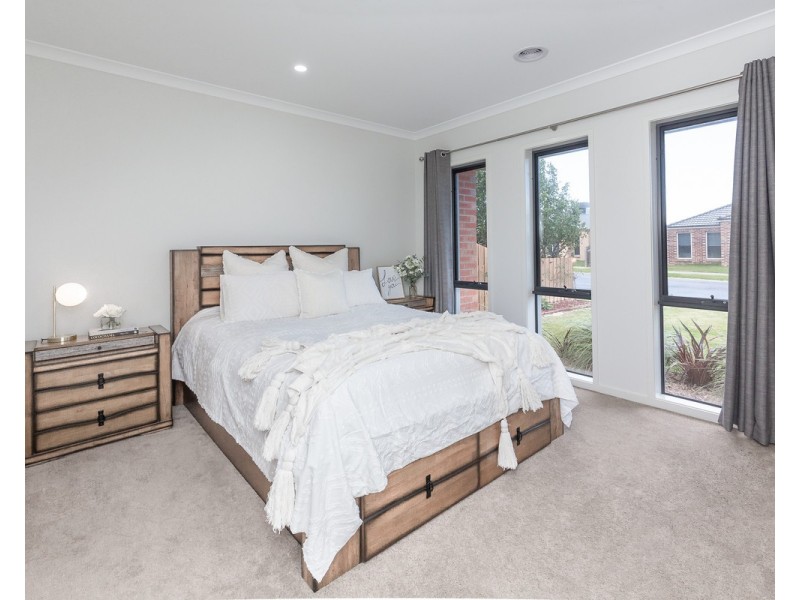 18 McGinness Way, Warrnambool VIC 3280