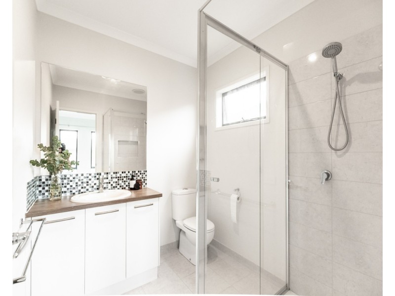 18 McGinness Way, Warrnambool VIC 3280