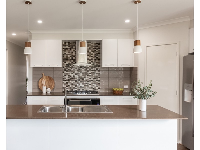 18 McGinness Way, Warrnambool VIC 3280