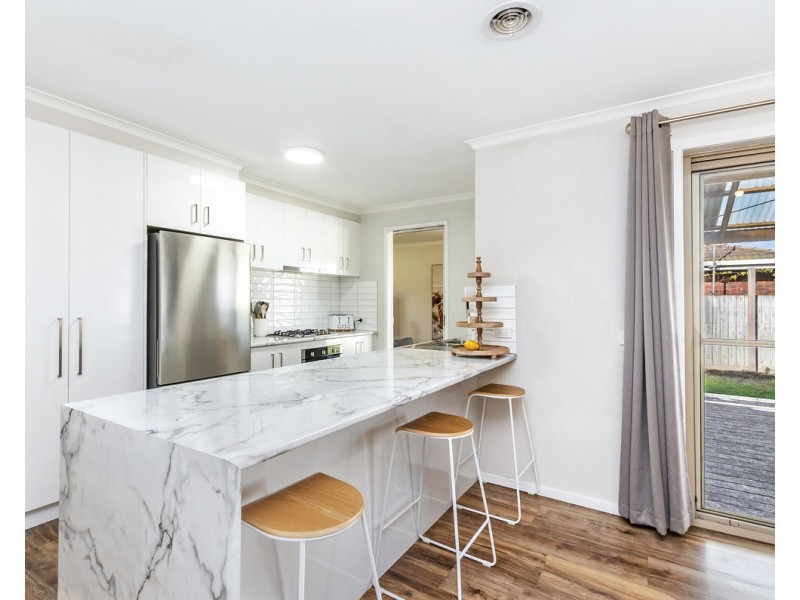 37 Clarke Street, Allansford VIC 3277