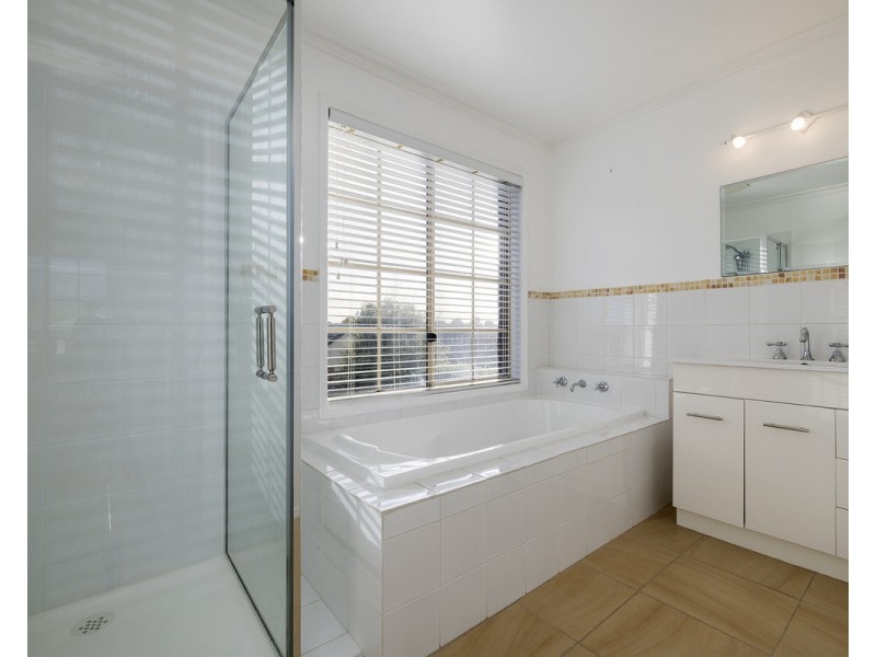 4 Lewis Court, Warrnambool VIC 3280