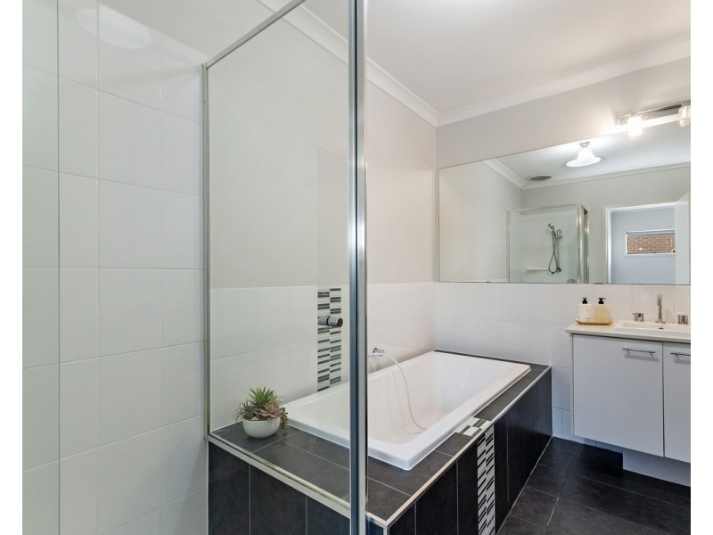 30 Boston Drive, Warrnambool VIC 3280