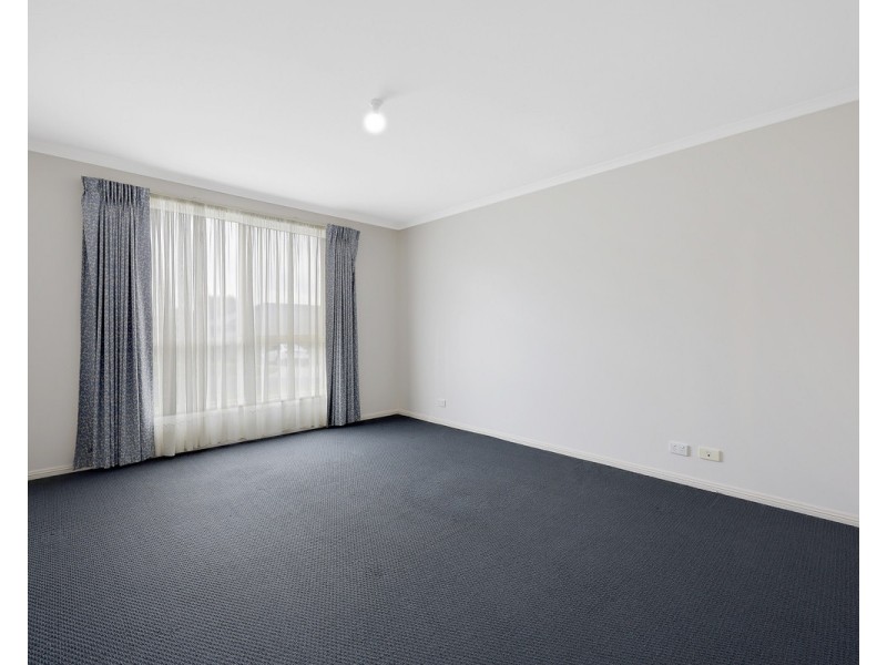 18 Adriana Crescent, Dennington VIC 3280