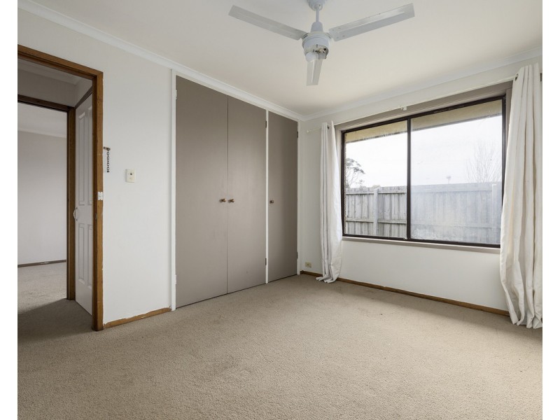 4 Bridge Road, Bushfield VIC 3281