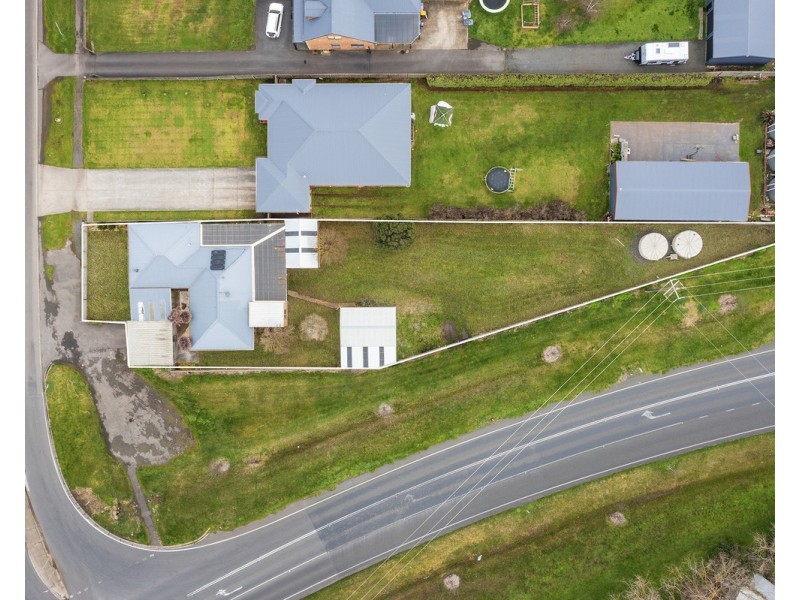 4 Bridge Road, Bushfield VIC 3281