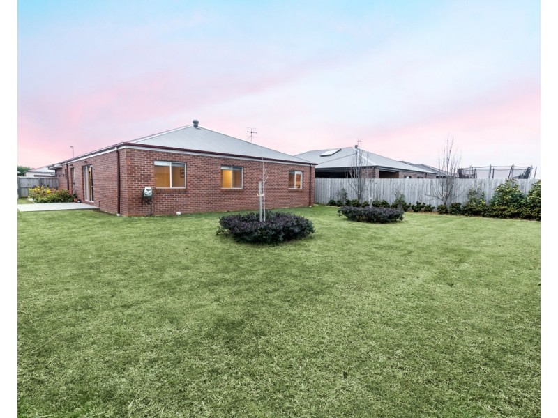 11 McGinness Way, Warrnambool VIC 3280
