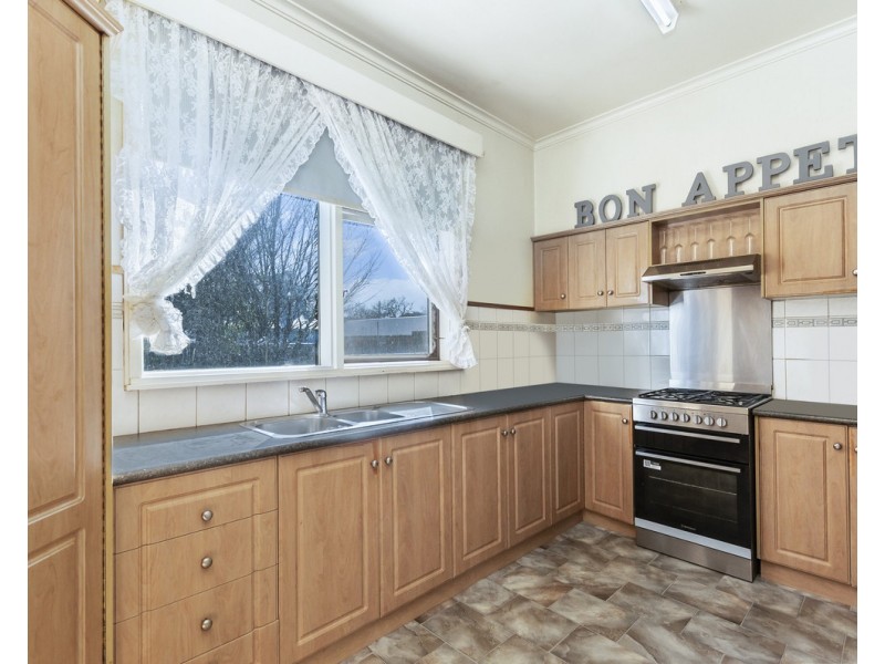 93 High Street, Terang VIC 3264