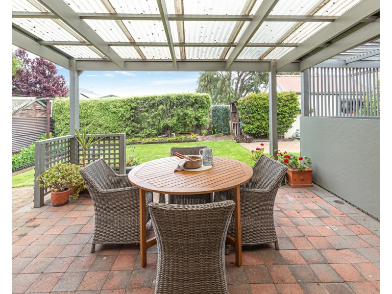 9 Shirley Grove, Warrnambool VIC 3280