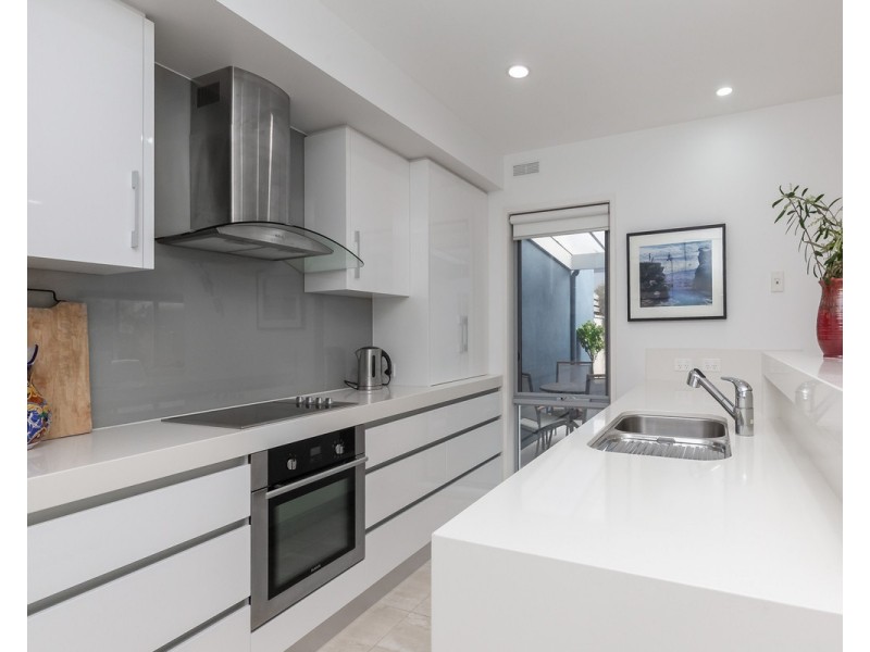 2 Jedburgh Way, Warrnambool VIC 3280