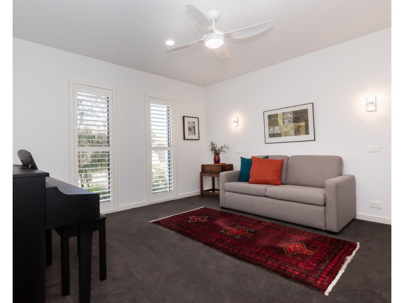 2 Jedburgh Way, Warrnambool VIC 3280