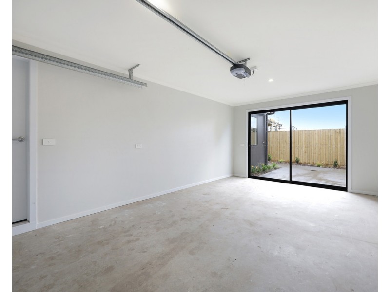 2/75 Mortlake Road, Warrnambool VIC 3280