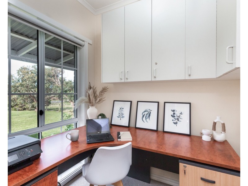 695 Princes Highway, Illowa VIC 3282