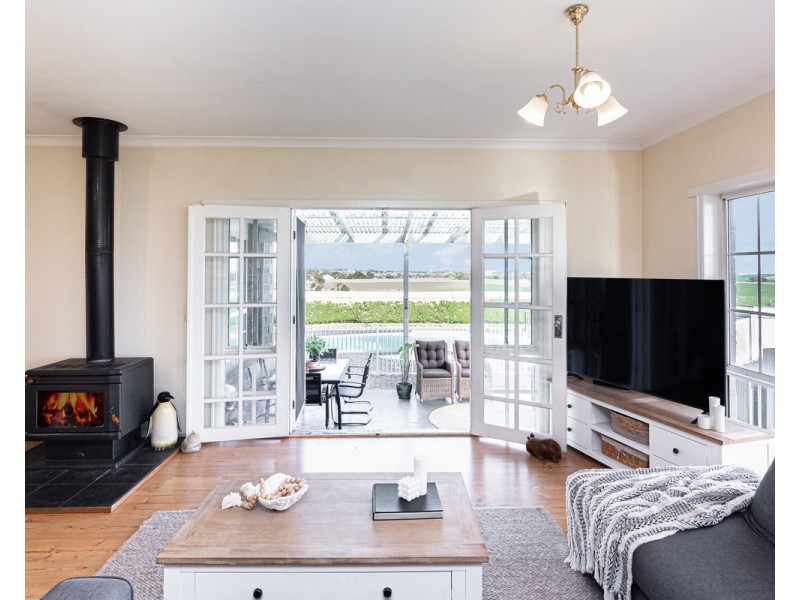 695 Princes Highway, Illowa VIC 3282