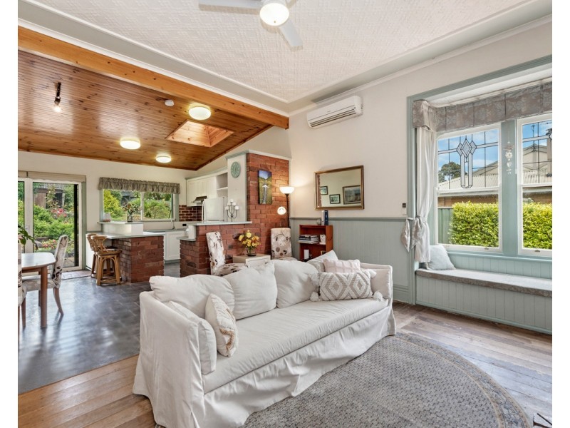 99 Grey Street, Terang VIC 3264