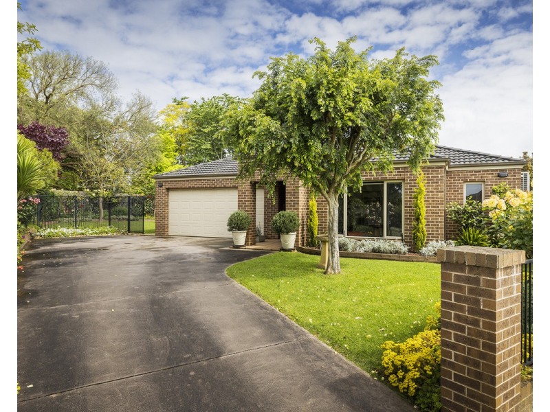 8 Nairn Close, Warrnambool VIC 3280