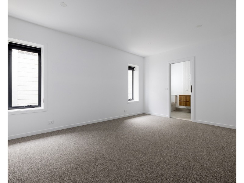 16 McPherson Crescent, Warrnambool VIC 3280