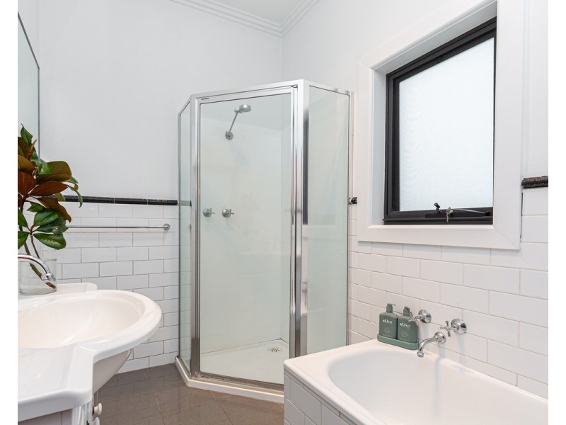 1 Wildwood Crescent, Warrnambool VIC 3280