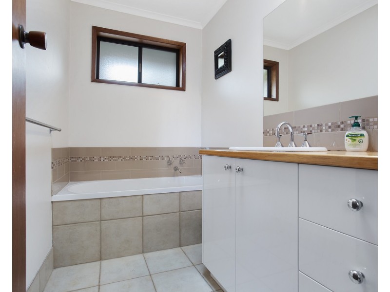 27 Selby Road, Warrnambool VIC 3280