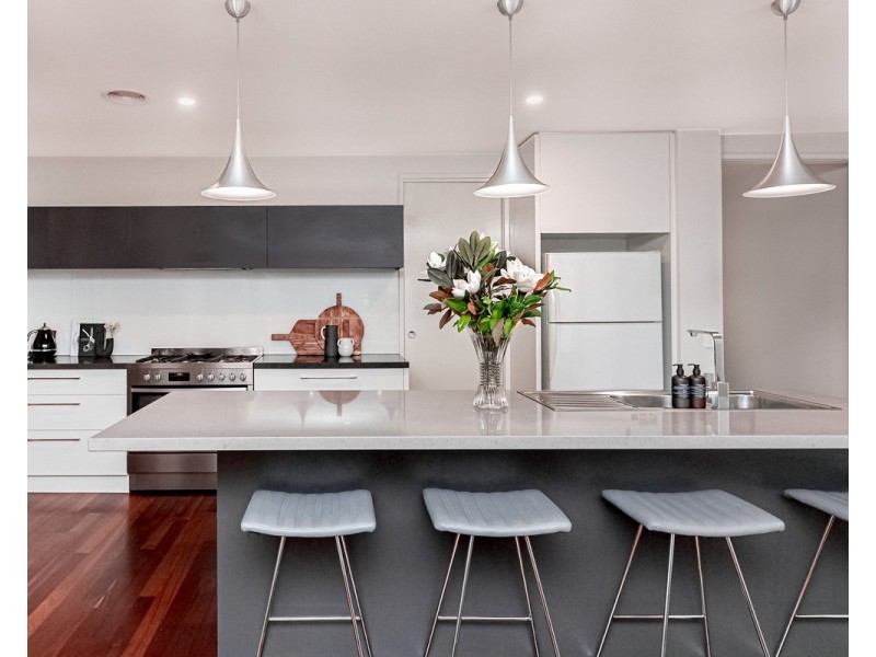 11 Spring Garden Drive, Warrnambool VIC 3280