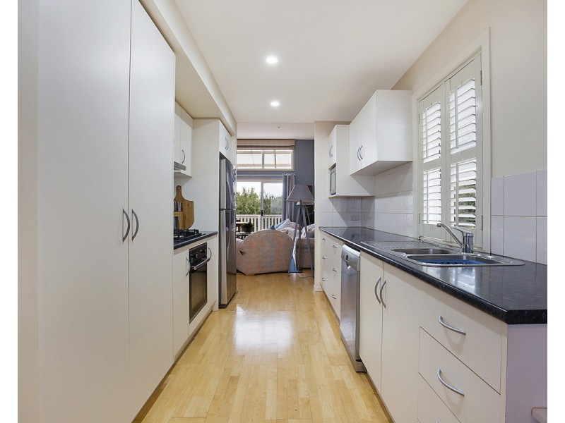 8 Barbro Terrace, Warrnambool VIC 3280