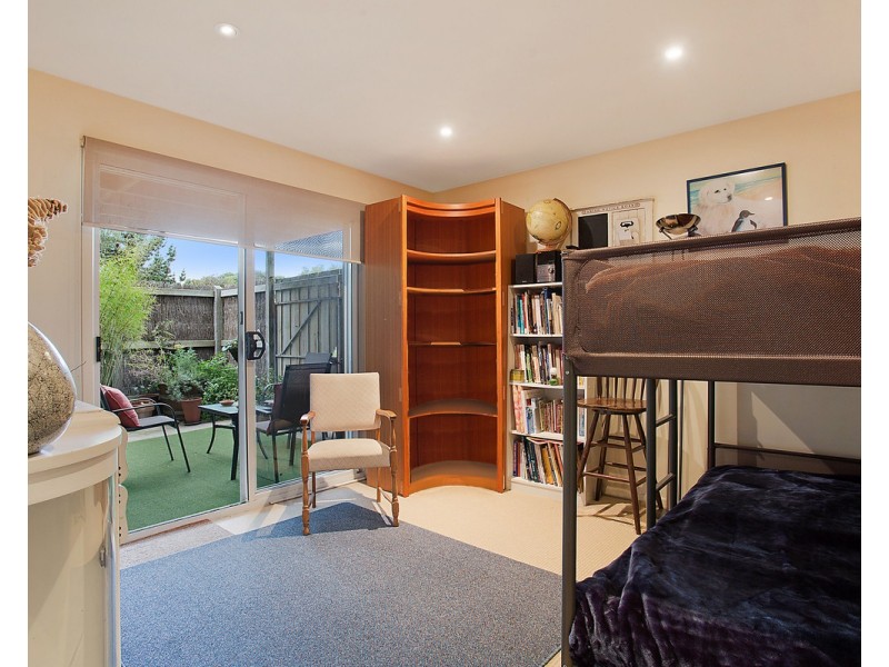 8 Barbro Terrace, Warrnambool VIC 3280