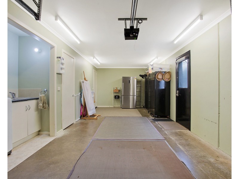 8 Barbro Terrace, Warrnambool VIC 3280