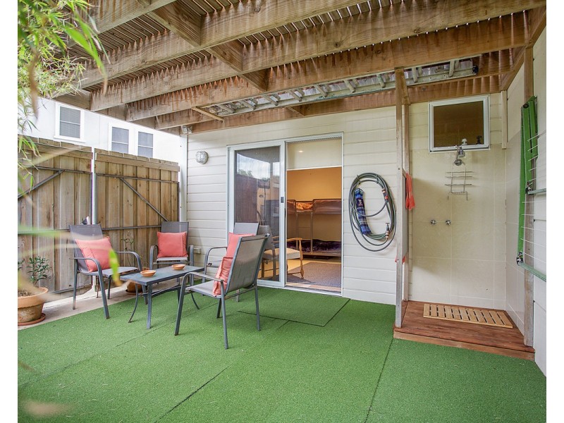 8 Barbro Terrace, Warrnambool VIC 3280