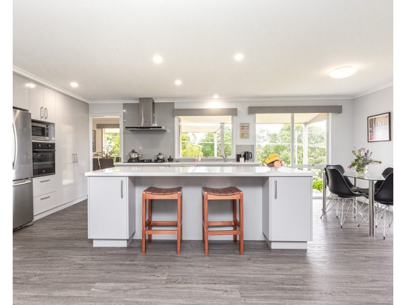 1 Jenean Court, Warrnambool VIC 3280