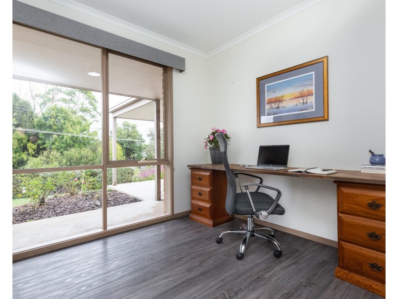 1 Jenean Court, Warrnambool VIC 3280