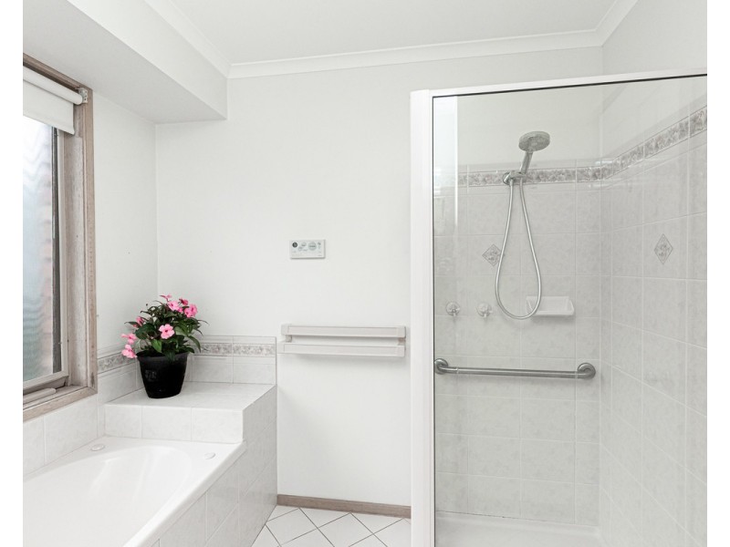 1 Jenean Court, Warrnambool VIC 3280