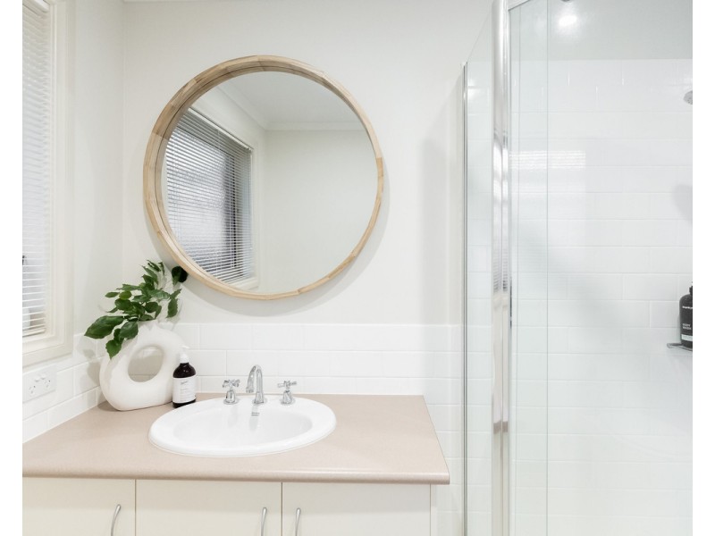 18 Evelyn Crescent, Warrnambool VIC 3280