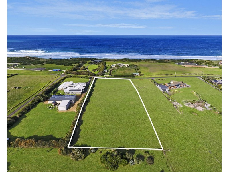 18 Logans Beach Road, Warrnambool VIC 3280