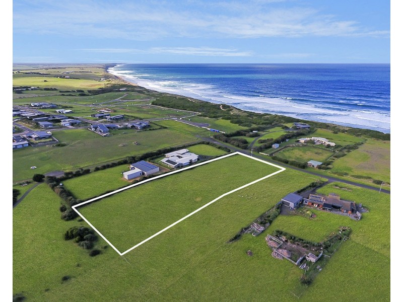 18 Logans Beach Road, Warrnambool VIC 3280