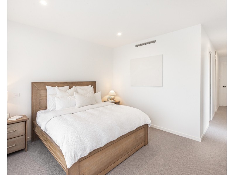 8 Whale Avenue, Warrnambool VIC 3280