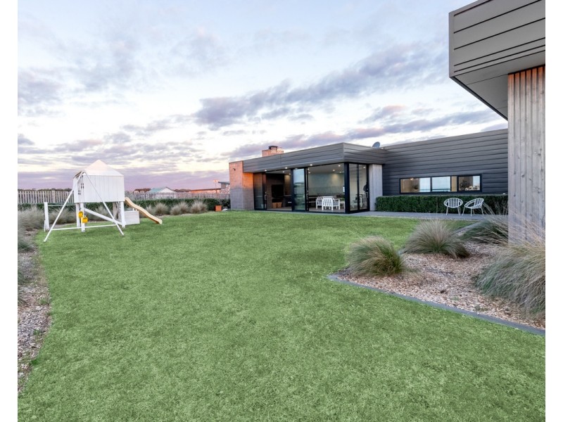 8 Whale Avenue, Warrnambool VIC 3280