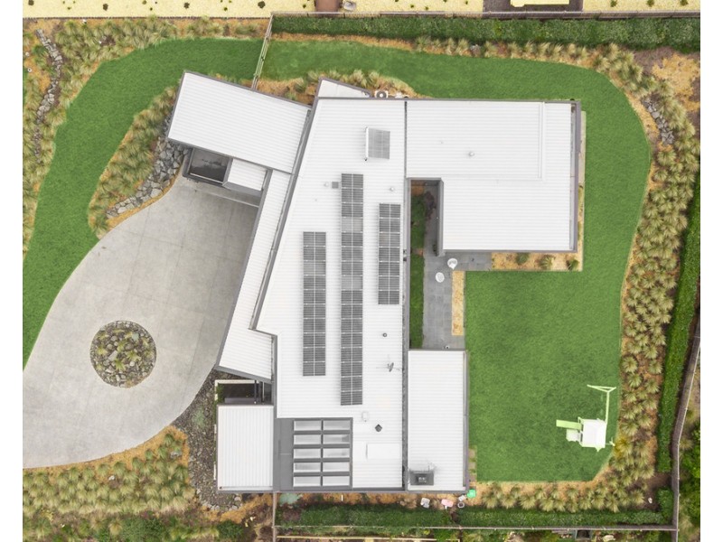 8 Whale Avenue, Warrnambool VIC 3280