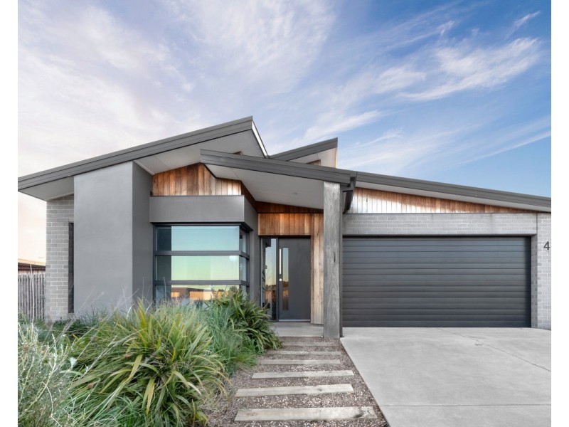 4 Southern Ocean Boulevard, Warrnambool VIC 3280