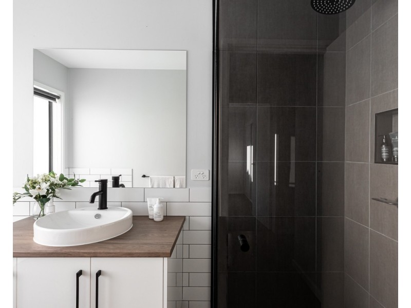 4 Southern Ocean Boulevard, Warrnambool VIC 3280