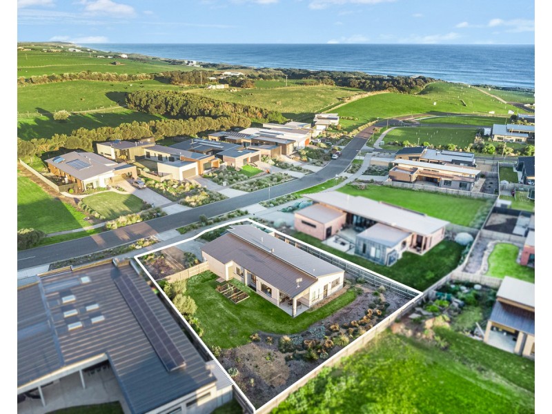 4 Southern Ocean Boulevard, Warrnambool VIC 3280