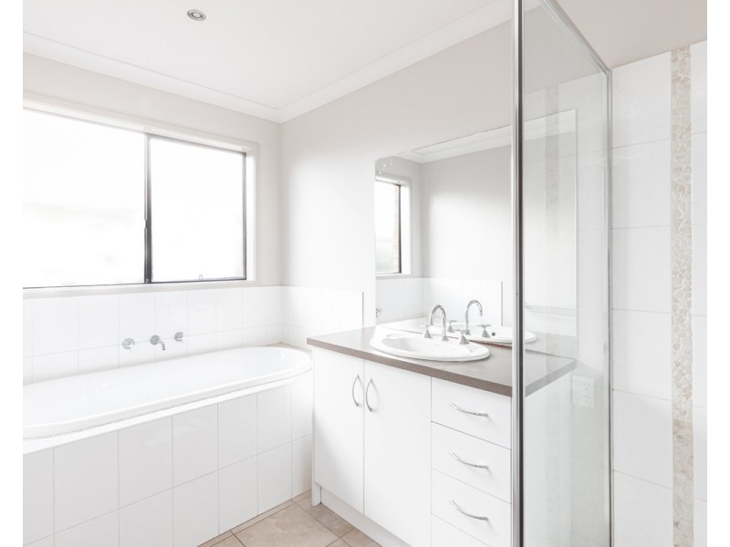 26 Sharpe Avenue, Warrnambool VIC 3280