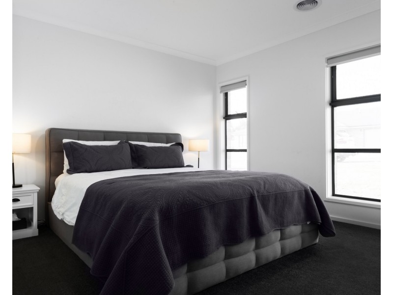 17 Goldstraw Esplanande, Warrnambool VIC 3280