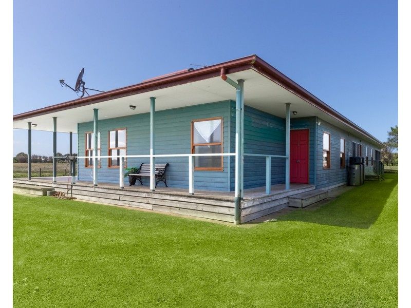 12 Cumming Street, Peterborough VIC 3270