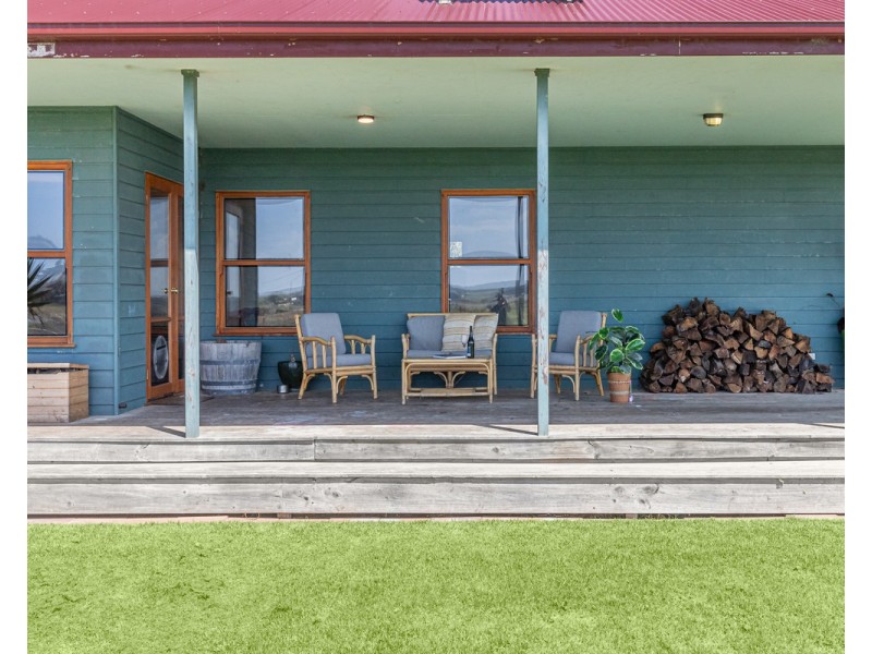 12 Cumming Street, Peterborough VIC 3270